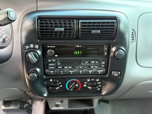 Used 2001 Ford Ranger XLT image 55
