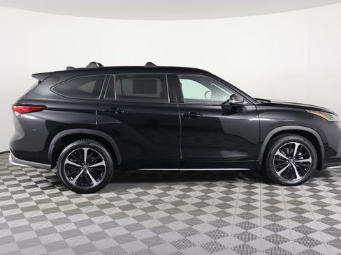 Used 2021 Toyota Highlander XSE image 5