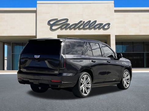 New 2026 Cadillac Escalade Platinum Sport image 4