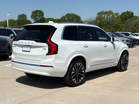 New 2025 Volvo XC90 T8 Plus w/ Protection Package Premier image 4