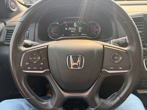 Used 2022 Honda Pilot TrailSport image 18