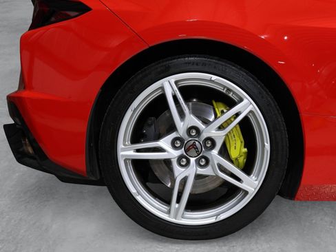 Used 2023 Chevrolet Corvette Stingray Preferred Cpe w/ Z51 Performance Package RWD image 22