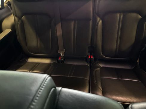 Used 2024 Jeep Wagoneer L Series II RWD image 24