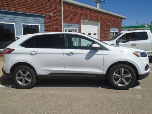Used 2024 Ford Edge SEL w/ Convenience Package AWD/4WD image 12