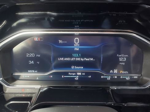 Used 2025 Chevrolet Silverado 1500 LT image 16