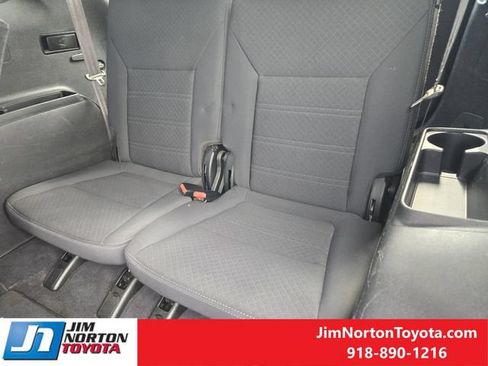 Used 2019 Kia Sorento AWD V6 image 30