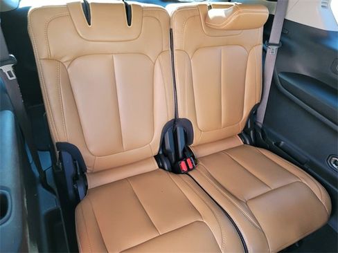 Certified 2021 Jeep Grand Cherokee L Laredo w/ Luxury Tech Group I image 17