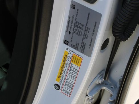 Used 2021 Chevrolet Tahoe Premier w/ Premium Package image 35