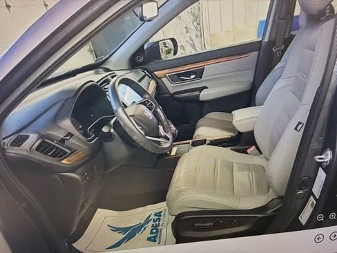 Used 2021 Honda CR-V Touring image 4