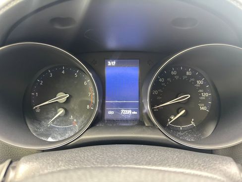 Used 2021 Toyota C-HR LE FWD image 59