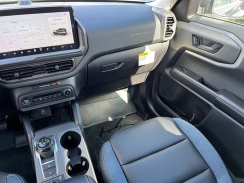 New 2025 Ford Bronco Sport Outer Banks w/ Sasquatch Outer Banks Package AWD/4WD image 38