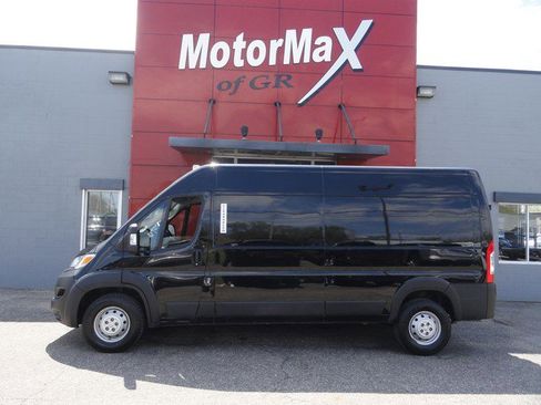 Used 2023 RAM ProMaster 2500 FWD image 2