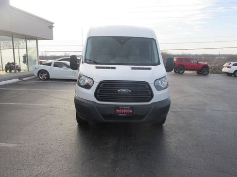 Used 2018 Ford Transit 250 148 Medium Roof RWD image 4