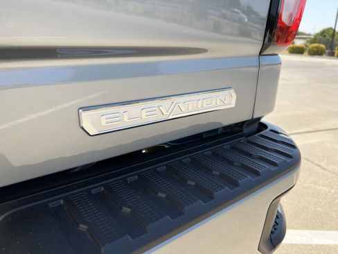 New 2026 GMC Sierra 1500 Elevation image 16