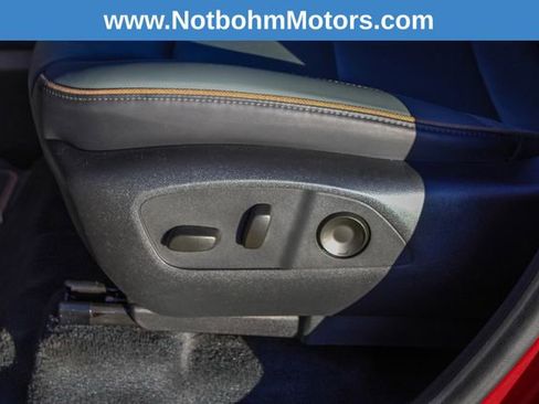 Used 2024 GMC Acadia AT4 image 18