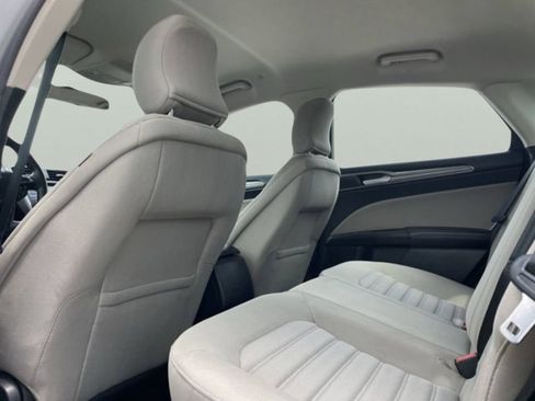 Used 2017 Ford Fusion S FWD image 13