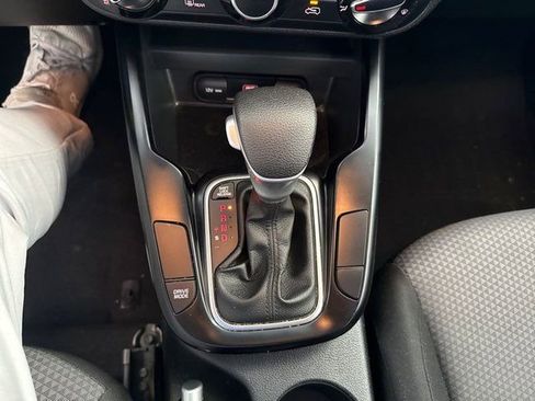 Used 2021 Kia Soul LX image 17