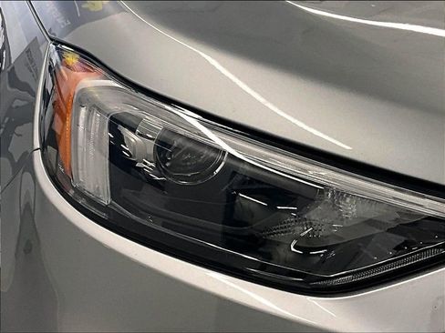 Used 2023 Ford Edge SEL image 30