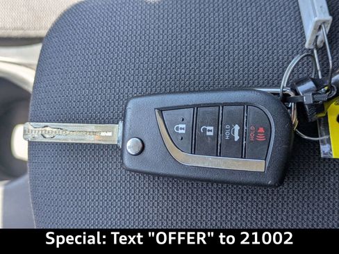 Used 2024 Toyota Corolla LE FWD image 33