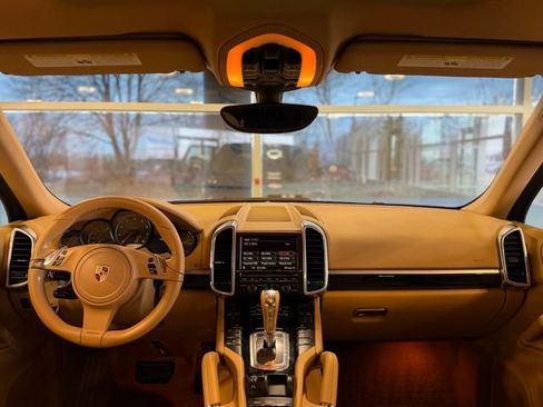 Used 2012 Porsche Cayenne image 39