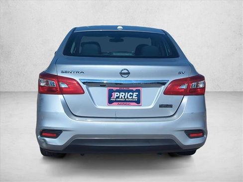 Used 2019 Nissan Sentra SV w/ Special Edition Package FWD image 7