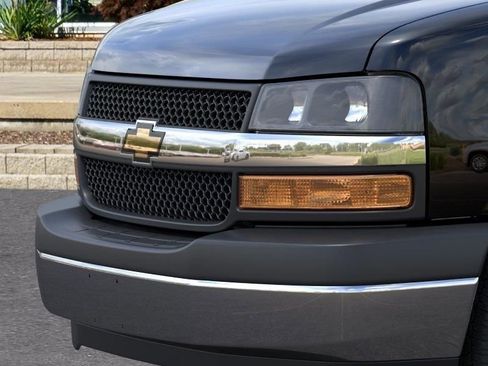 New 2026 Chevrolet Express 2500 LT w/ LT Preferred Equipment Group image 13