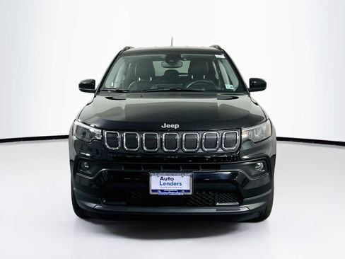 Used 2022 Jeep Compass Latitude AWD/4WD image 2