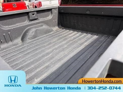 Used 2018 Chevrolet Silverado 1500 LT w/ All Star Edition image 24