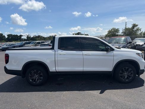 Used 2023 Honda Ridgeline Sport image 8