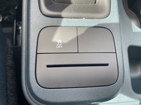 New 2026 Ford Maverick Lariat image 17