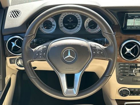 Used 2015 Mercedes-Benz GLK 350 2WD image 24