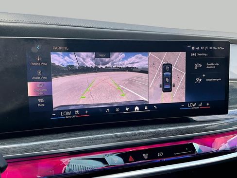 Used 2023 BMW 740i w/ Parking Assistance Package RWD image 27