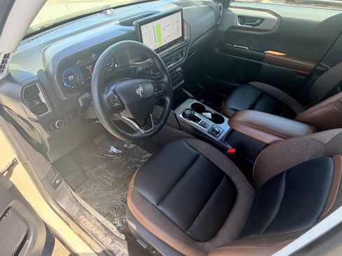 Used 2025 Ford Bronco Sport Outer Banks w/ Outer Banks Tech Package+ AWD/4WD image 13