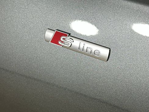 New 2026 Audi Q3 quattro 2.0T AWD/4WD image 9