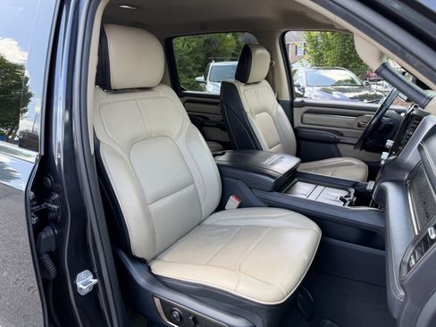 Used 2019 RAM 1500 Limited AWD/4WD image 33