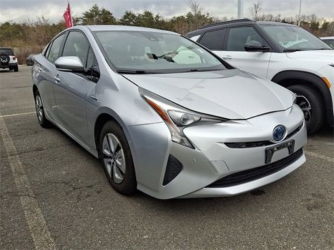 Used 2017 Toyota Prius Two w/ Prius Two Safety Plus Package image 3
