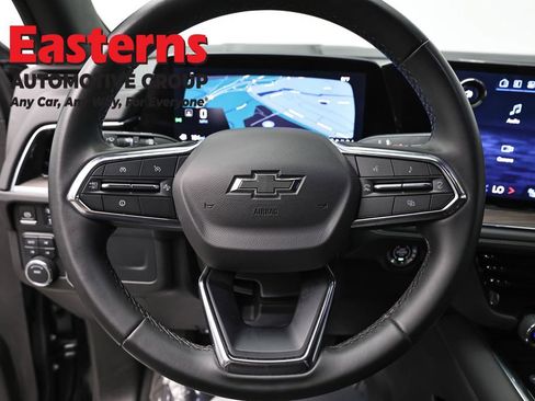 Used 2025 Chevrolet Suburban Z71 AWD/4WD image 10