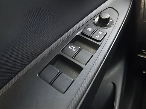 Used 2017 Toyota Yaris iA image 28