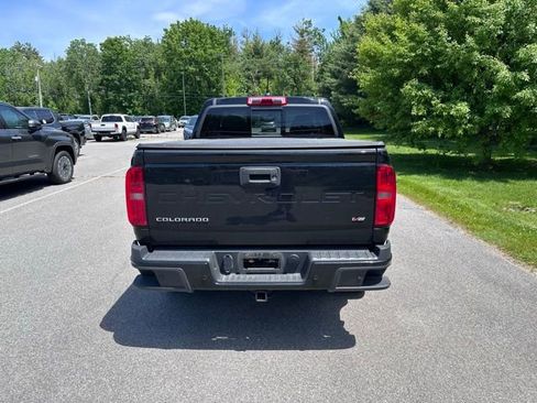 Used 2021 Chevrolet Colorado Z71 w/ Z71 Midnight Edition AWD/4WD image 4