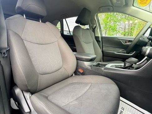 Used 2020 Toyota RAV4 XLE w/ All Weather Liner Package AWD/4WD image 10