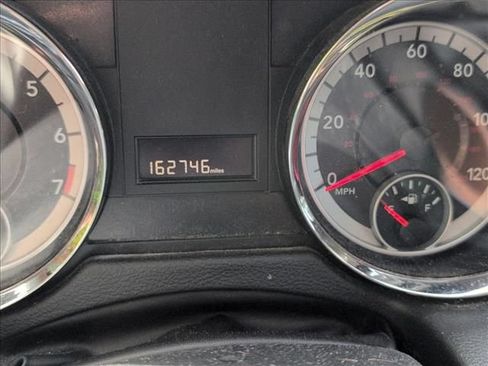 Used 2014 Dodge Grand Caravan American Value Package w/ UConnect Hands-Free Group FWD image 3