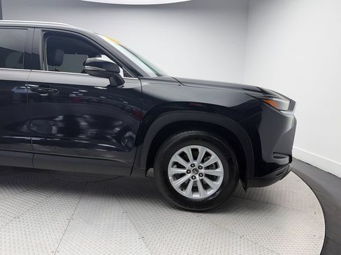 Used 2025 Toyota Grand Highlander AWD image 45