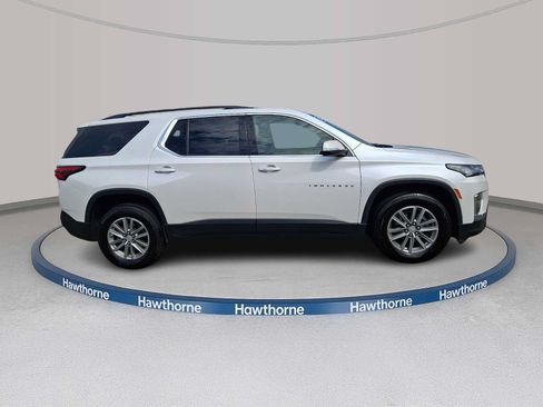Used 2023 Chevrolet Traverse LT AWD/4WD image 7