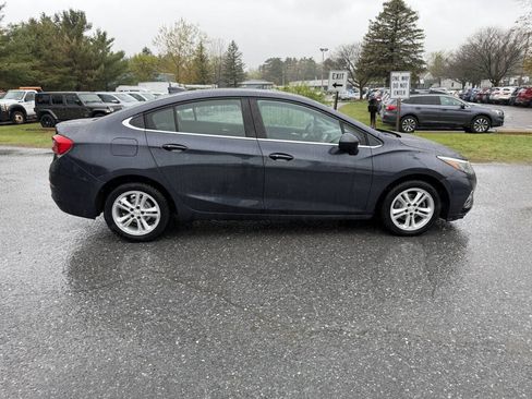 Used 2016 Chevrolet Cruze LT w/ Convenience Package FWD image 6