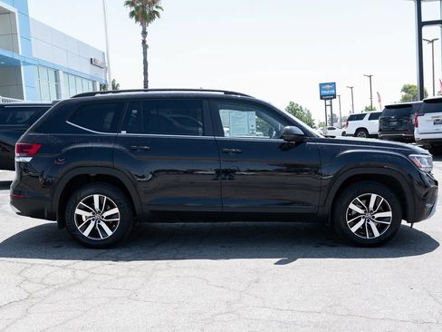 Used 2022 Volkswagen Atlas SE FWD image 2