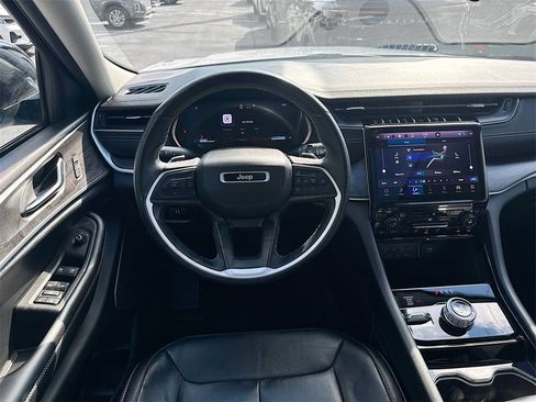 Used 2022 Jeep Grand Cherokee L Limited image 25