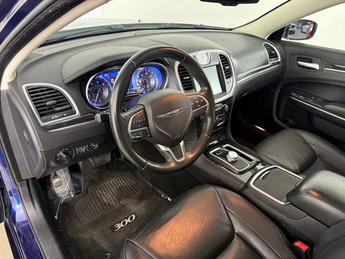 Used 2016 Chrysler 300 Limited RWD image 27