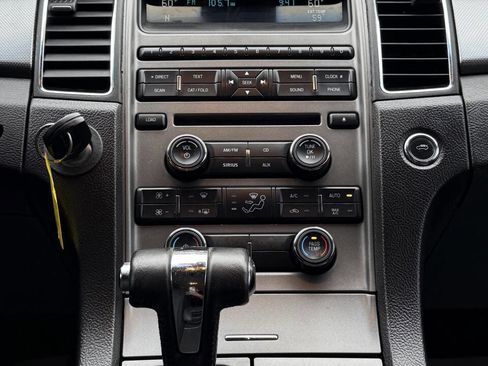 Used 2011 Ford Taurus SEL image 15