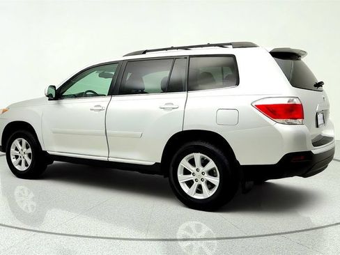Used 2013 Toyota Highlander SE w/ Convenience Pkg AWD/4WD image 7