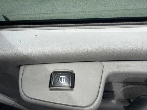 Used 2013 Chevrolet Express 2500 RWD image 13